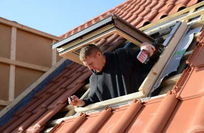 Pose de fenêtres de toit Velux à Verdière